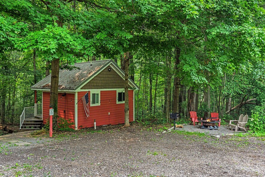 More Photos Of 57440 M 40, Marcellus Specialty For Sale