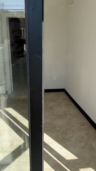 More Photos Of 1615 1st St, Rosenberg Medical For Sale