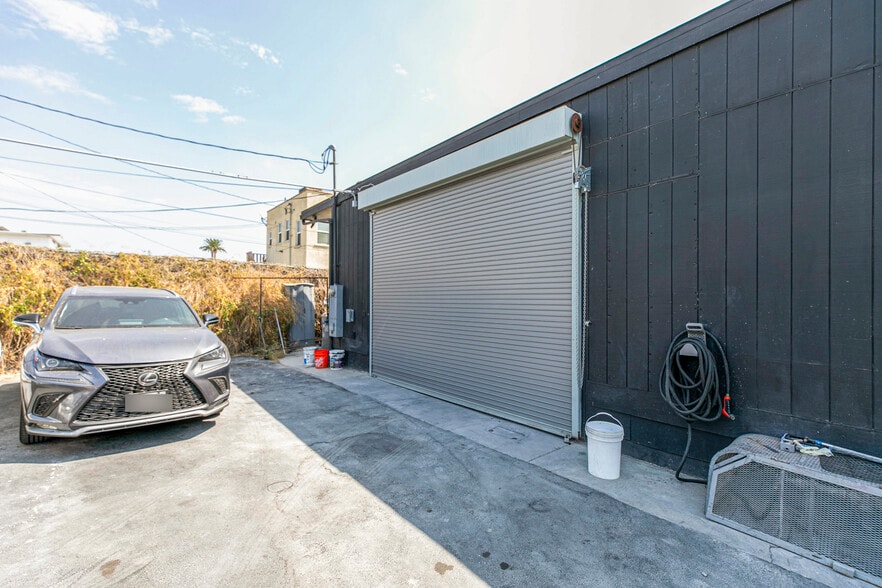 More Photos Of 4605–4619 W Pico Boulevard, Los Angeles Auto Repair For Sale