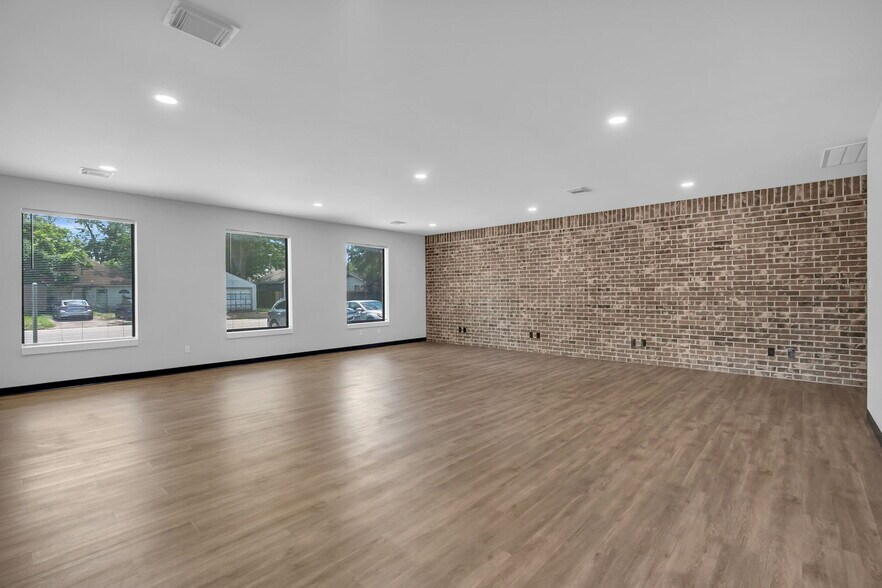 More Photos Of 907 Otto St, Brookshire Loft Creative Space For Sale