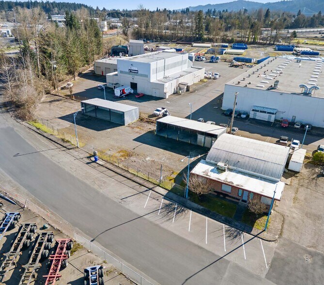 More Photos Of 12005 N Lombard St, Portland Industrial For Sale