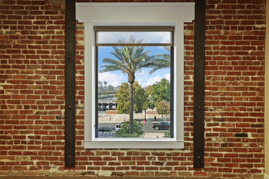 More Photos Of 125 Bridge Pl, Stockton Office For Lease