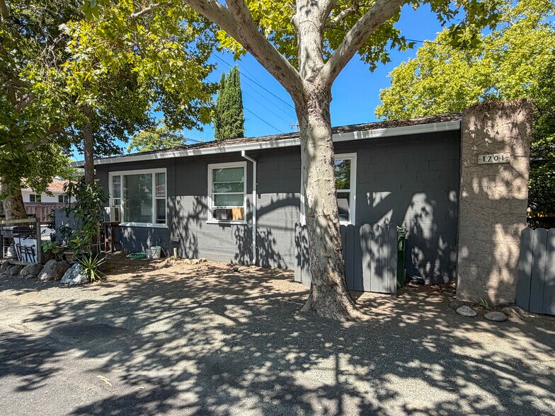 More Photos Of 1701 Lake St, Calistoga Apartments For Sale