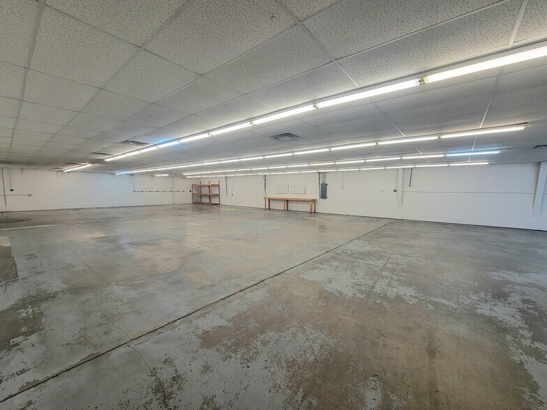 More Photos Of 2210 Delaware St, Lawrence Warehouse For Sale