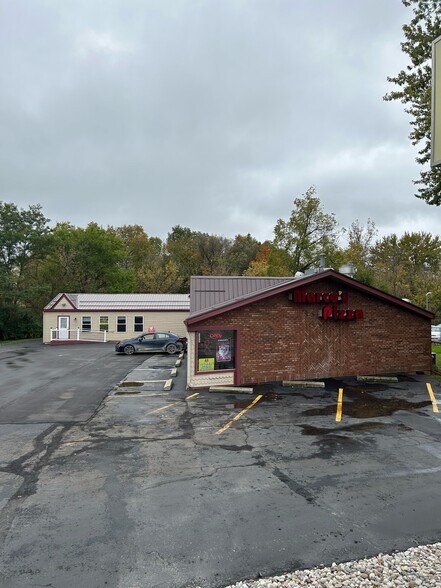 More Photos Of 1212 E M-36, Pinckney Storefront Retail Office For Sale
