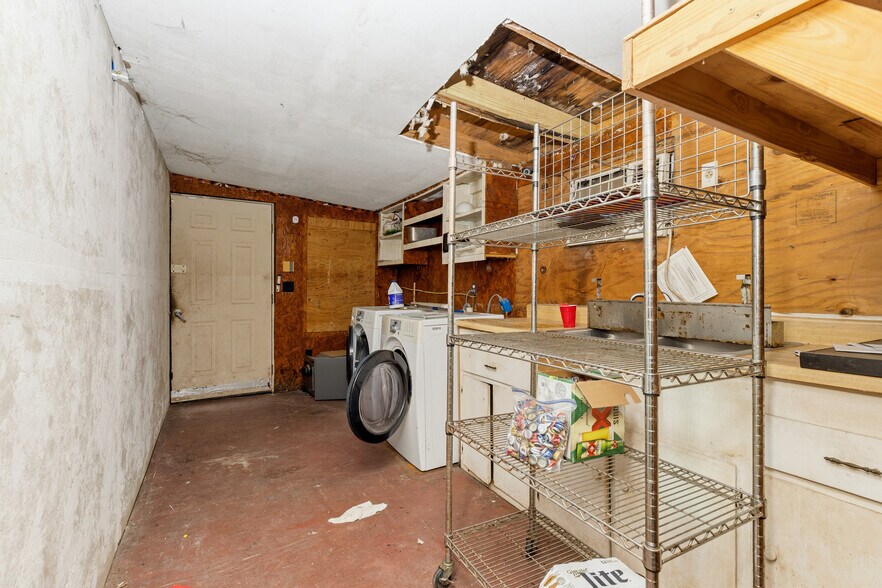 More Photos Of 11310 FM 1725 Rd, Cleveland Restaurant For Sale