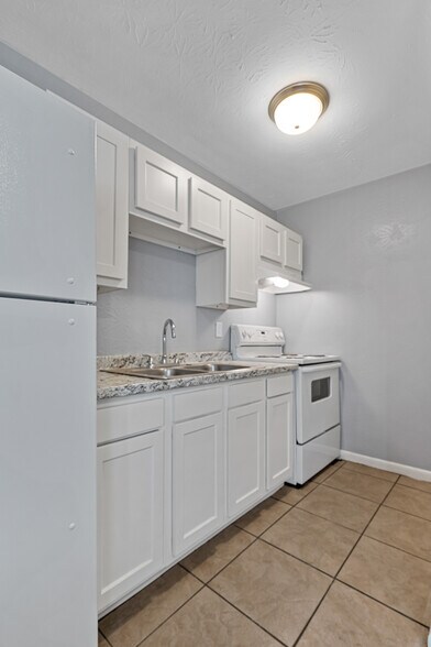 More Photos Of 1820 E Texas St, Bossier City Apartments For Sale