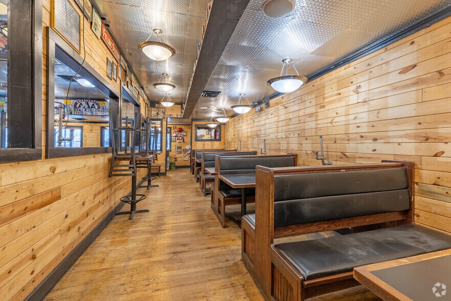 More Photos Of 401 W Cedar St, Rawlins Restaurant For Sale