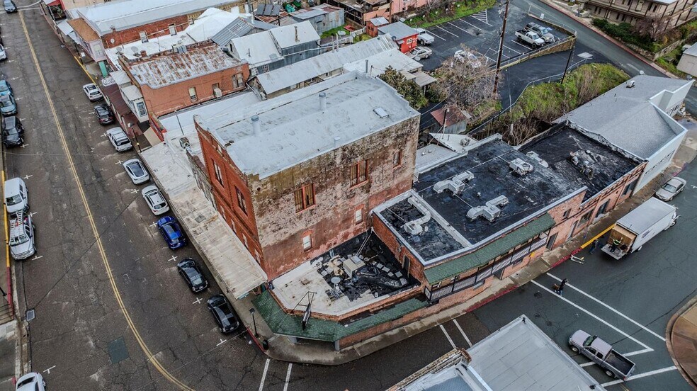 More Photos Of 4 Main St, Jackson General Retail For Sale