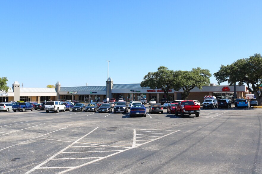 More Photos Of 11743-11823 West Ave, San Antonio Unknown For Lease