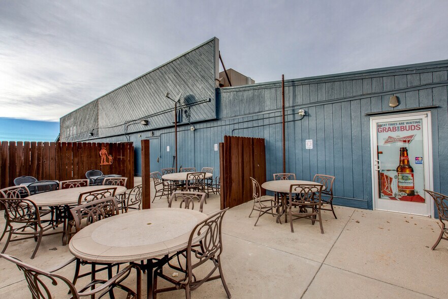 More Photos Of 100 Bennett Ave, Bennett Freestanding For Lease