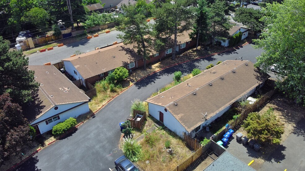 More Photos Of 2630 SE 136th Ave, Portland Apartments For Sale