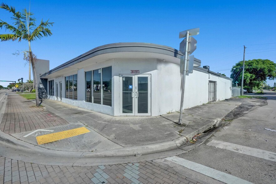 More Photos Of 3055-3057 Broward Blvd, Fort Lauderdale Storefront Retail Office For Sale