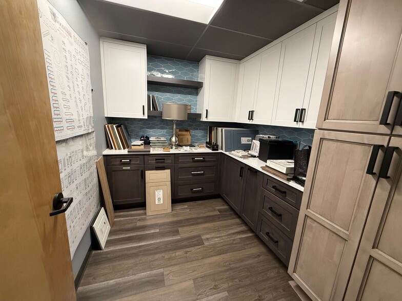 More Photos Of 5700 E Evans Ave, Denver Showroom For Lease