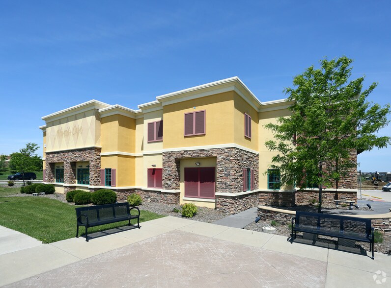 More Photos Of 490 S 68th St, West Des Moines Restaurant For Lease