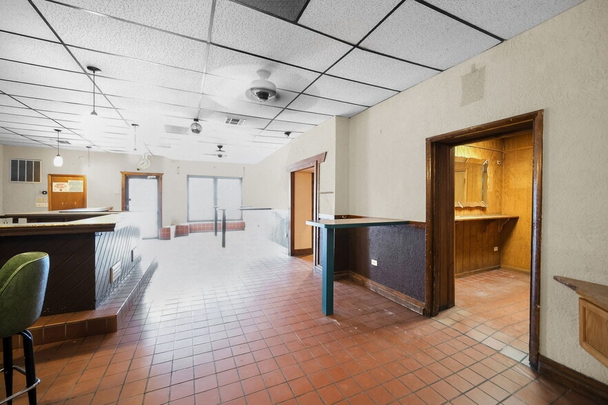 More Photos Of 4369 N Elston Ave, Chicago Specialty For Sale