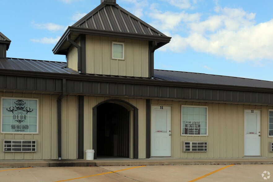 More Photos Of 5204 Jacquelyn Ln, Bartlesville Office For Lease
