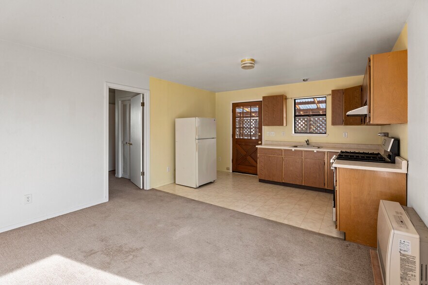 More Photos Of 18651 Old Coast Hwy, Fort Bragg Flex For Sale