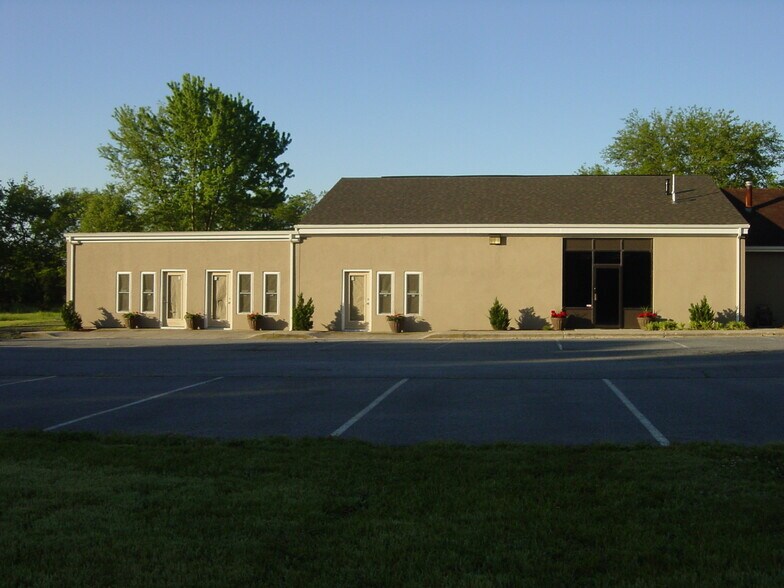 Primary Photo Of 9842 Main St, Berlin Office Residential For Lease