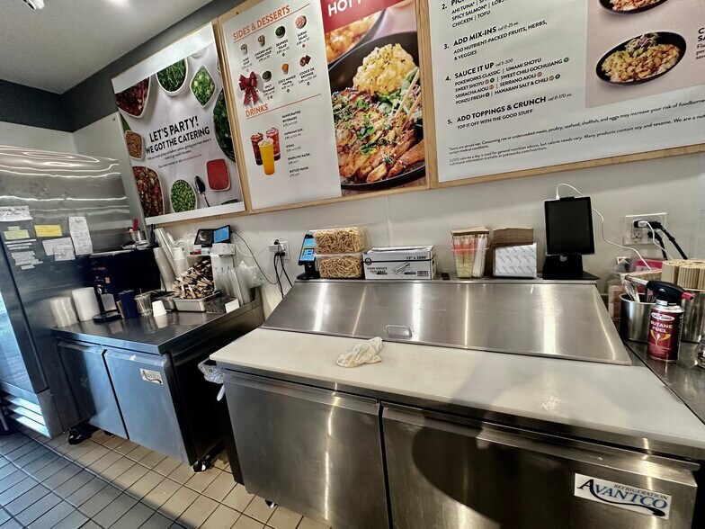 More Photos Of 370-400 Post Rd E, Westport General Retail For Lease