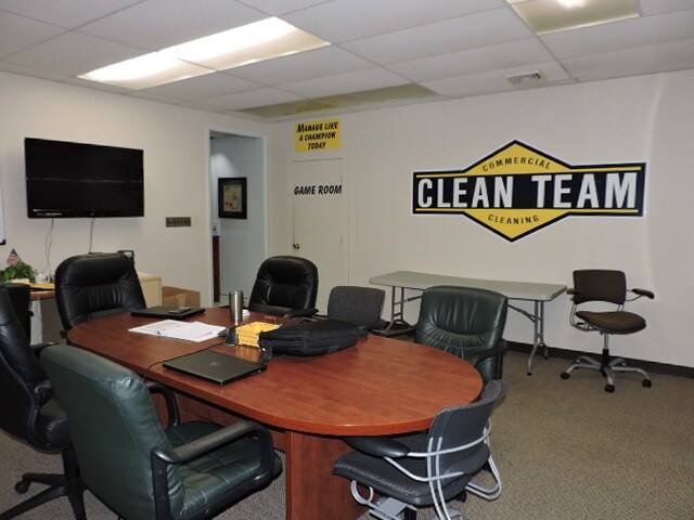 More Photos Of 419 N Westwood Ave, Toledo Light Distribution For Sale