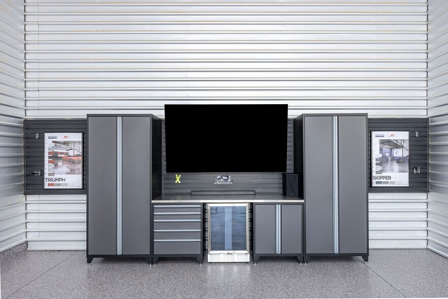 More Photos Of 6034 Lanier Islands Pky, Buford Self Storage For Sale