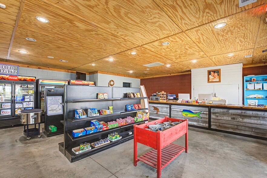 More Photos Of 171 Azalea Rd, Midway Marina For Sale