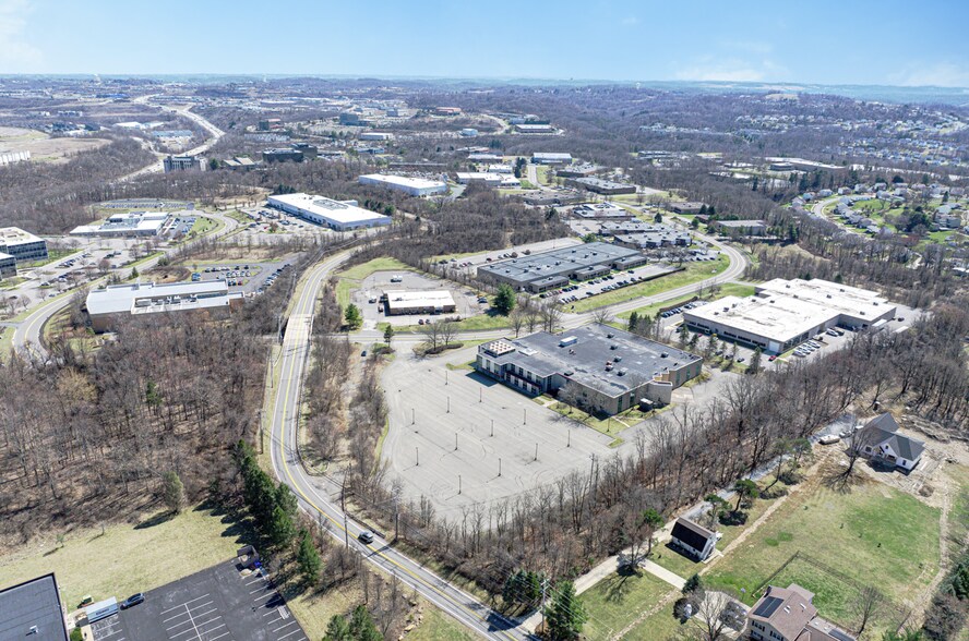More Photos Of 173 Industry Dr, Pittsburgh Showroom For Lease