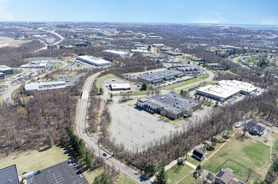 More Photos Of 173 Industry Dr, Pittsburgh Showroom For Lease