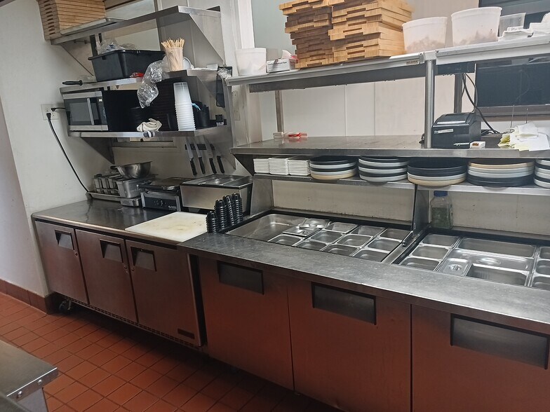 More Photos Of 12225 Westheimer Rd, Houston Freestanding For Lease