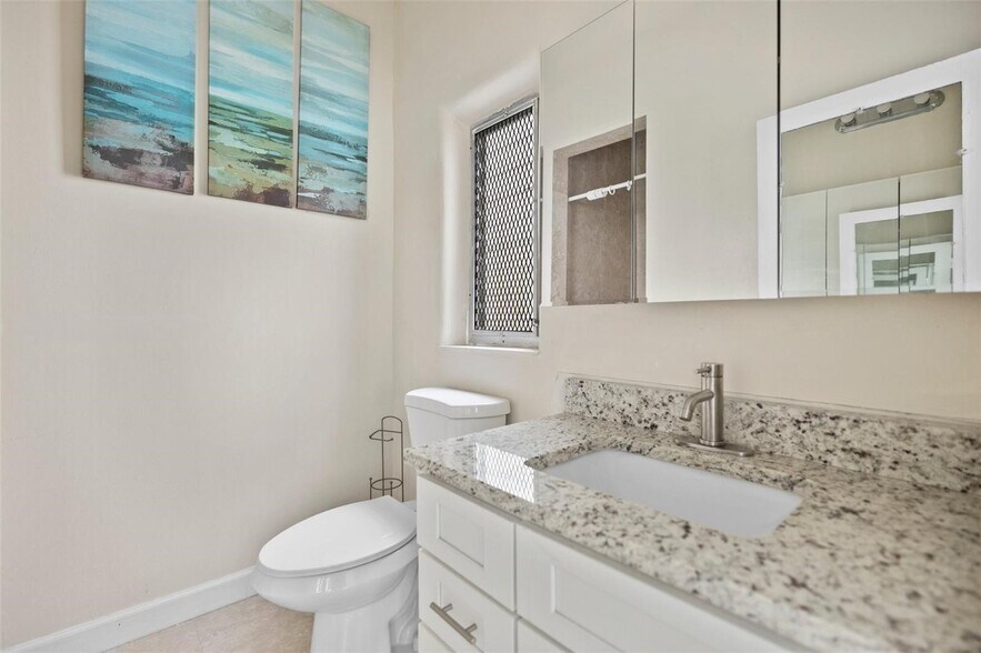 More Photos Of 2822 Pine Tree Dr, Miami Beach Apartments For Sale