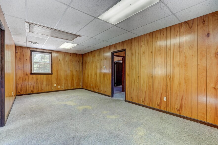 More Photos Of 122 NC Highway 700, Eden Auto Dealership For Sale