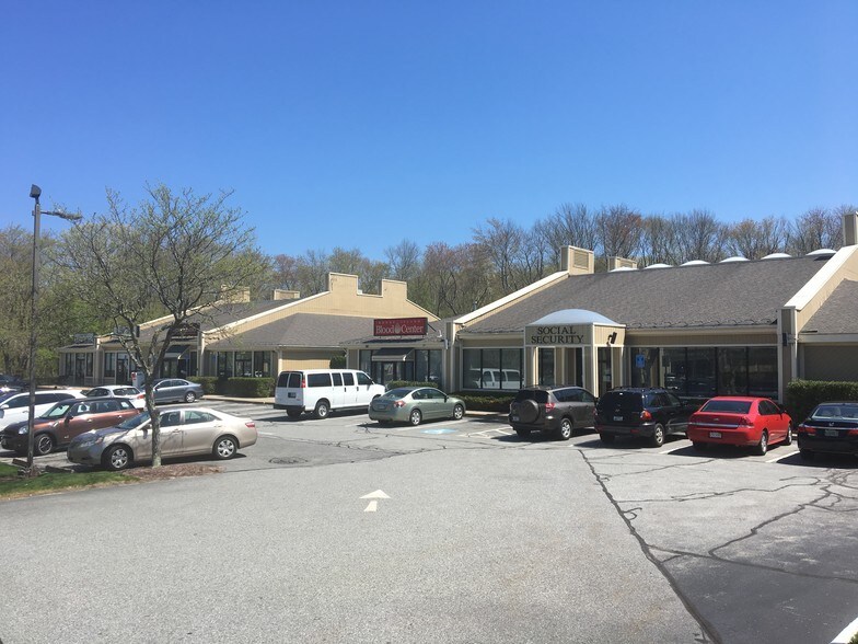 More Photos Of 2168 Diamond Hill Rd, Woonsocket Unknown For Lease