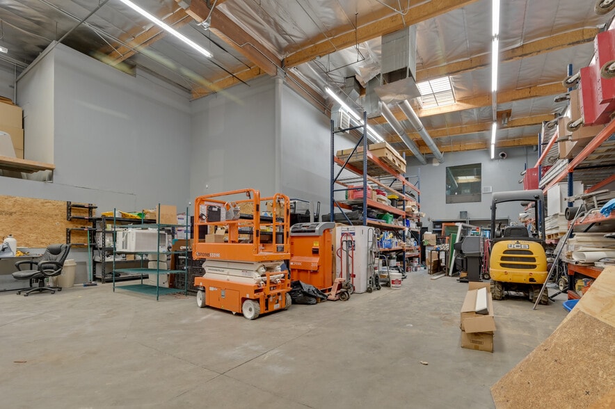 More Photos Of 5190 Arville St, Las Vegas Manufacturing For Sale