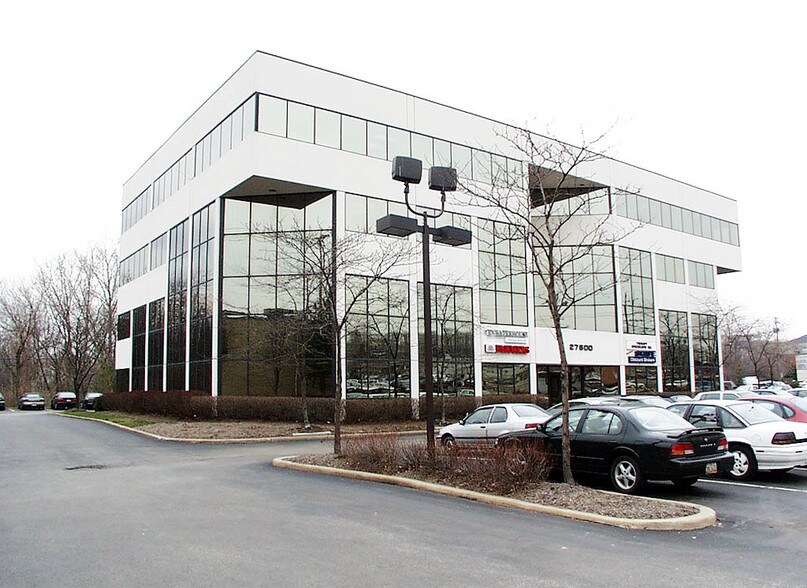 More Photos Of 27600 Chagrin Blvd, Beachwood Office For Lease