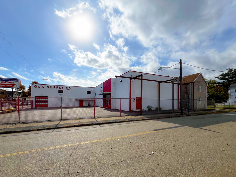 More Photos Of 251 Hudson St, Hackensack Warehouse For Lease
