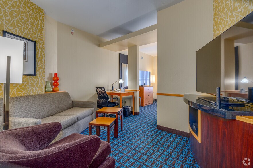 More Photos Of 1650 N 32nd St, Muskogee Hospitality For Sale