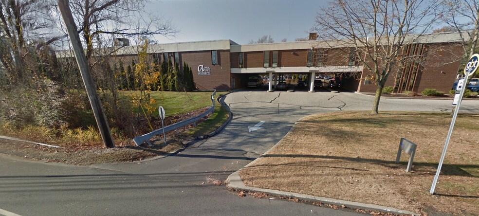 More Photos Of 1 Trap Falls Rd, Shelton Office Residential For Lease