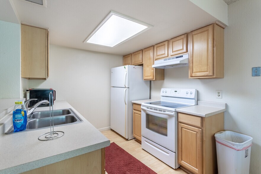 More Photos Of 2616 W Hillside Dr, Anderson Apartments For Sale