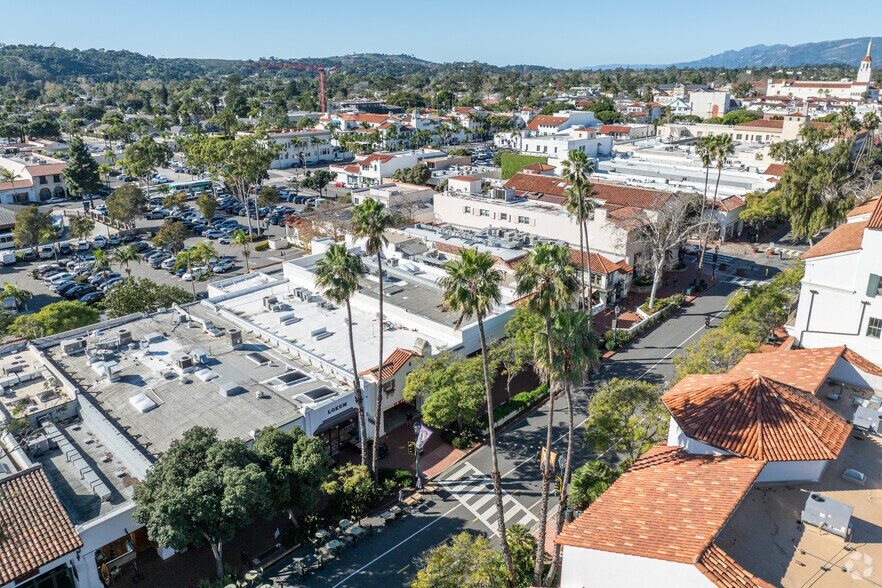 More Photos Of 1021 State St, Santa Barbara Storefront For Lease
