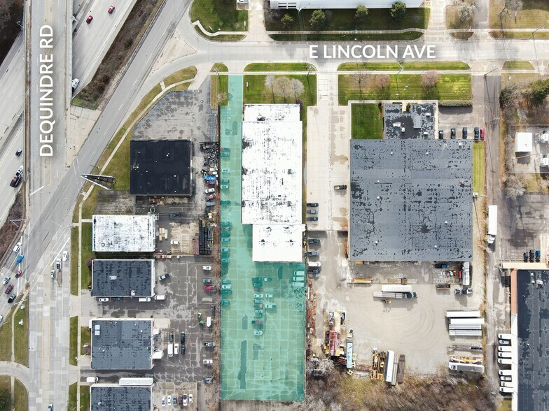 More Photos Of 1751-1761 E Lincoln St, Madison Heights Light Manufacturing For Lease