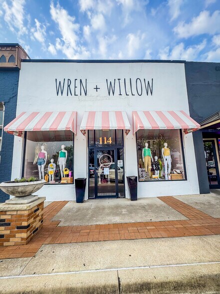 More Photos Of 114 E Rusk St, Rockwall Storefront For Lease