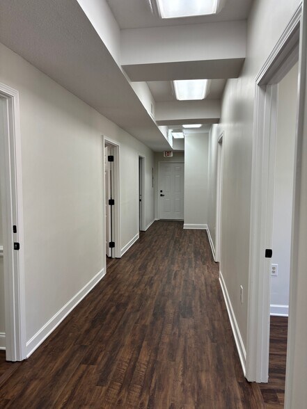 More Photos Of 86 Timber Creek Dr, Cordova Medical For Lease