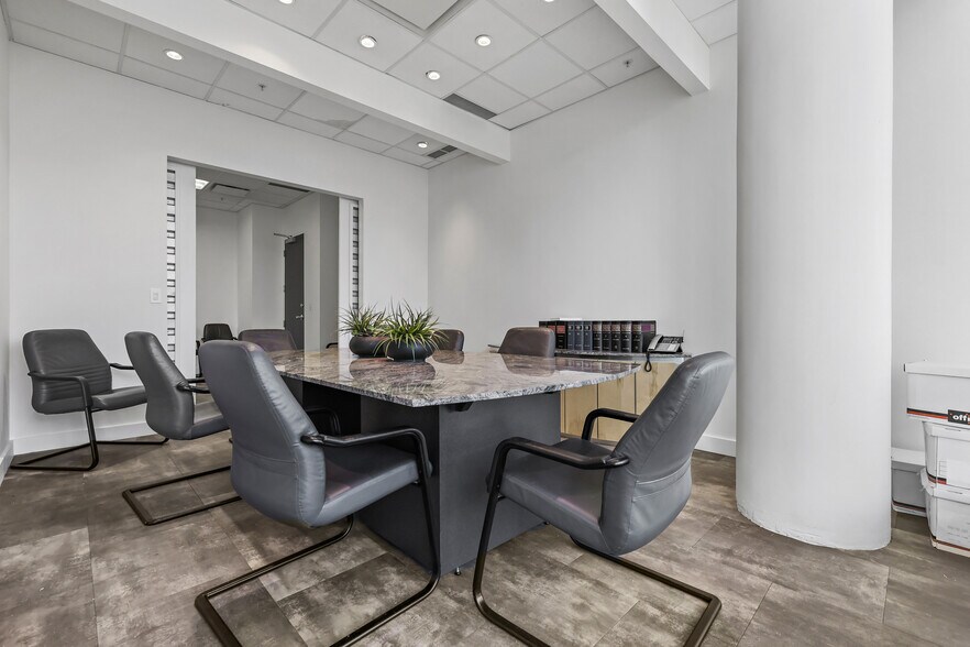 More Photos Of 888 4th Ave SW, Calgary Office For Sale