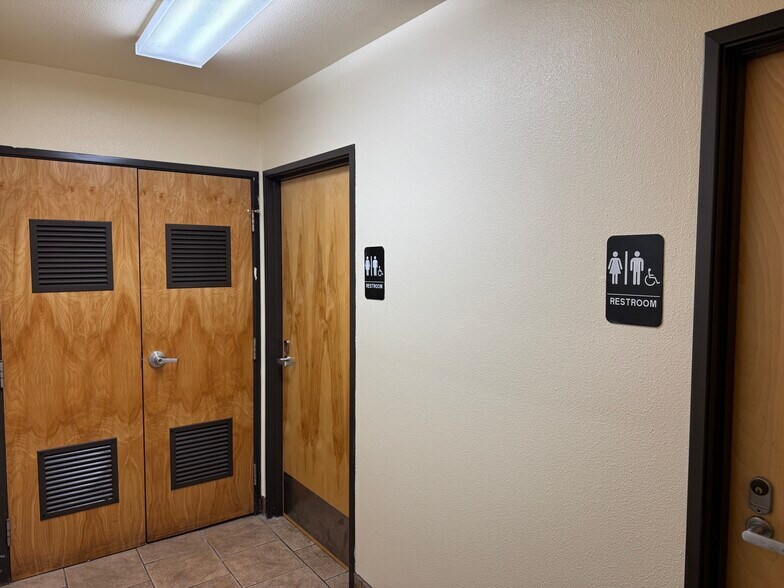 More Photos Of 455-475 I St, Arcata Storefront Retail Office For Lease