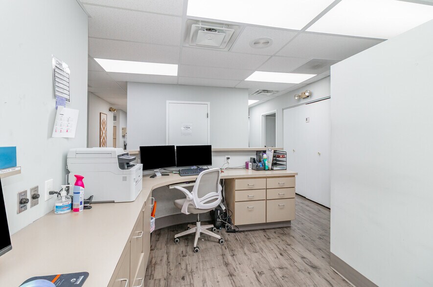 More Photos Of 2751 Blue Rock Rd, Cincinnati Medical For Sale