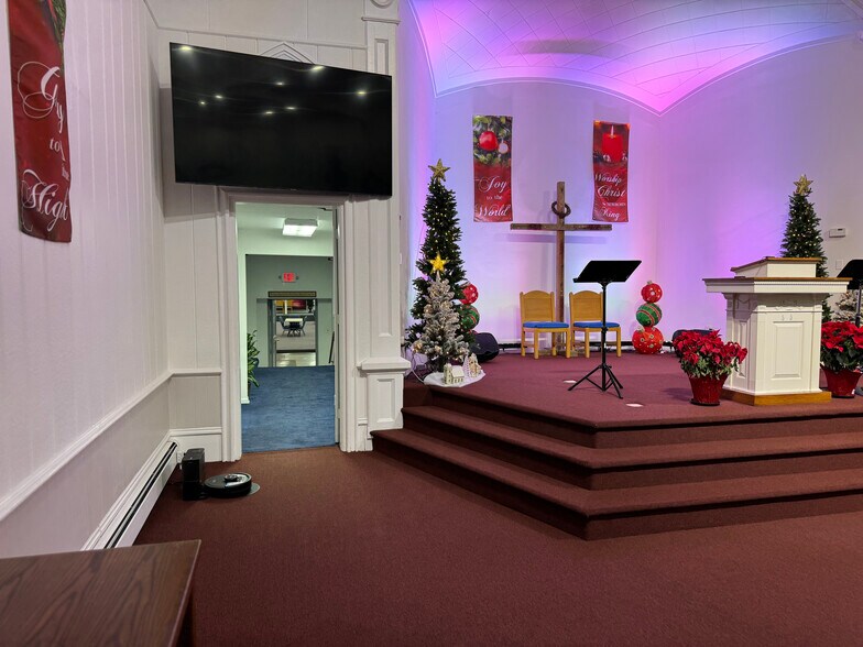 More Photos Of 45504 Cass Ave, Utica Religious Facility For Sale