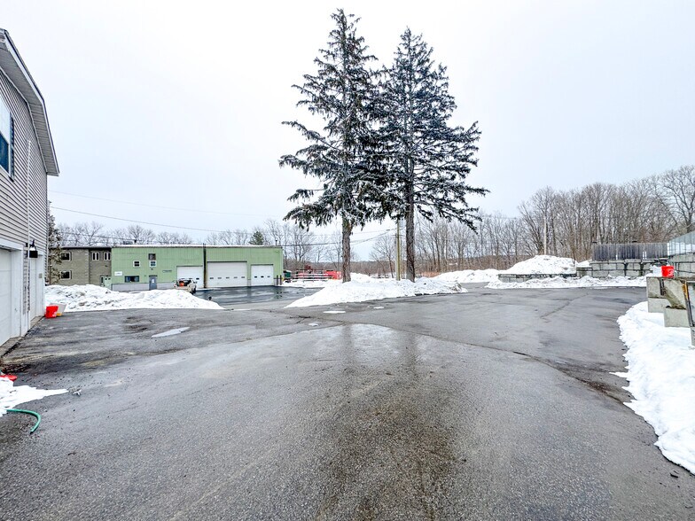 More Photos Of 25 Popes Ln, Danvers Flex For Sale