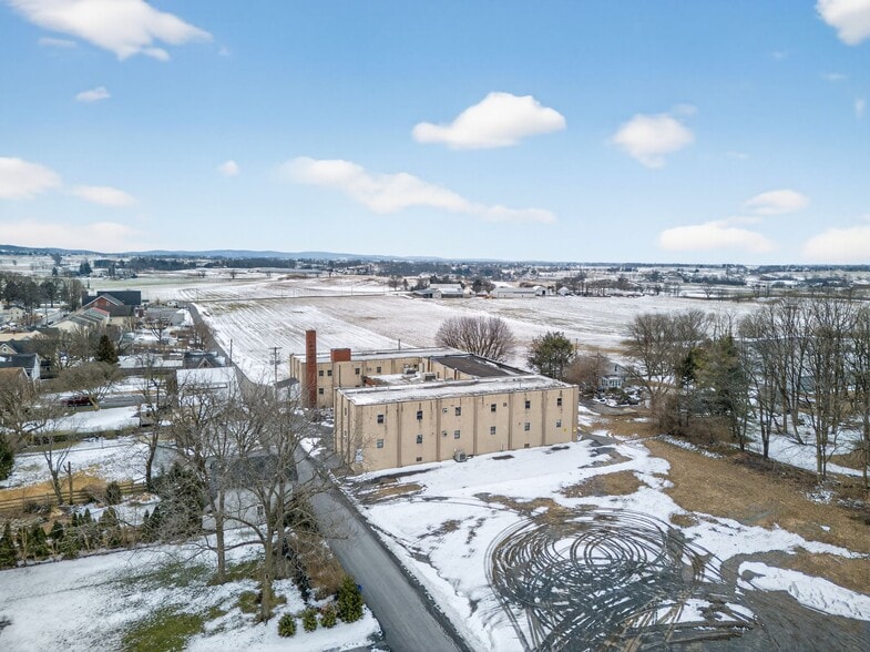 More Photos Of 25 Willow st, Richland Warehouse For Sale