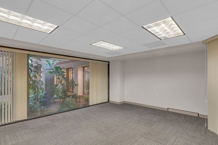 More Photos Of 794 Penllyn Blue Bell Pike, Blue Bell Office For Lease